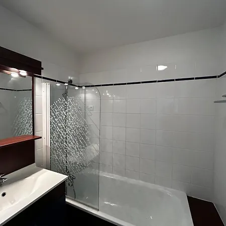 アパート T2 A 200m Des Thermes Avec Balcon, Piscine Et Wifi - Fr-1-541-108 ラ・ロッシュ・ポゼ